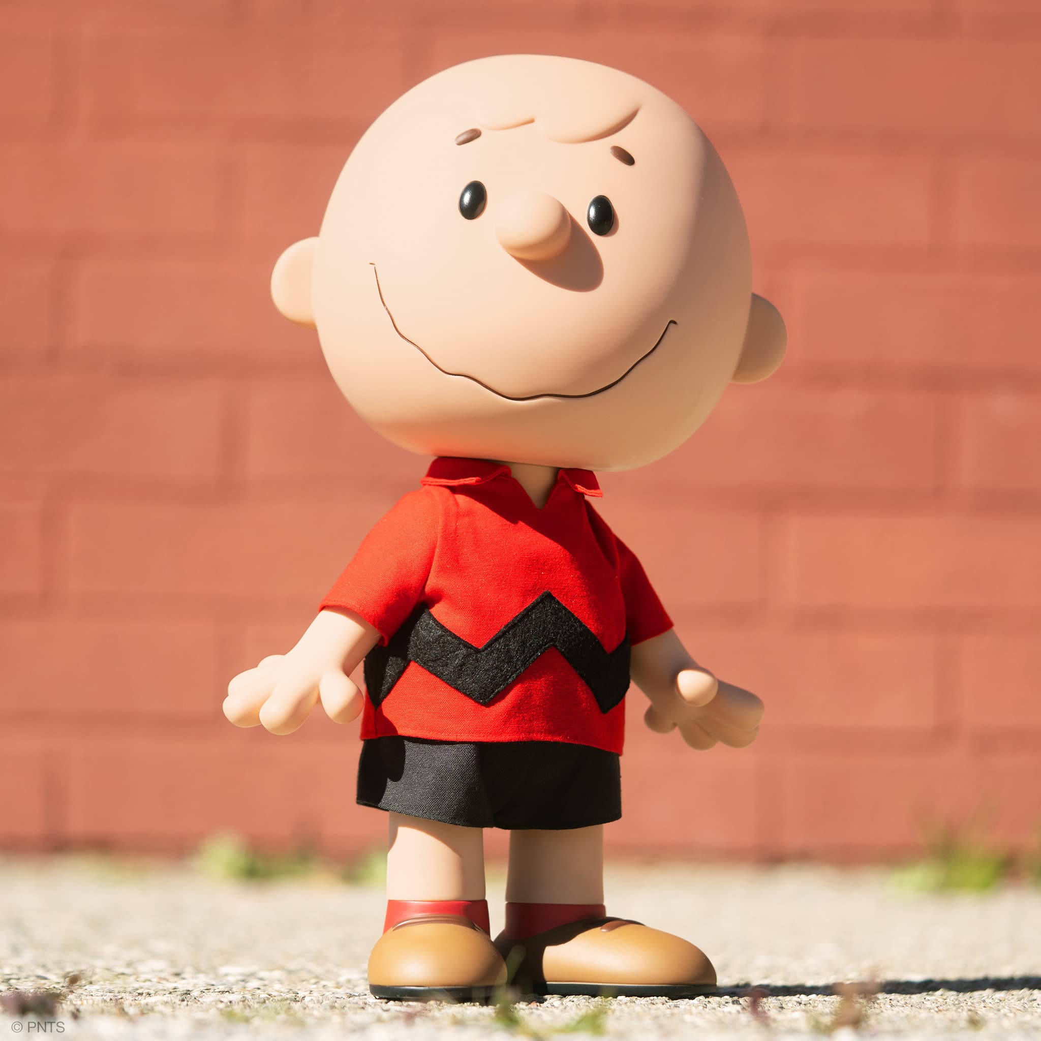 Super7 Supersize Peanuts Charlie Brown (Red Shirt) - 16" Peanuts Action Figure with Fabric Clothing Classic Cartoon Collectibles and Retro Toys - Image 7