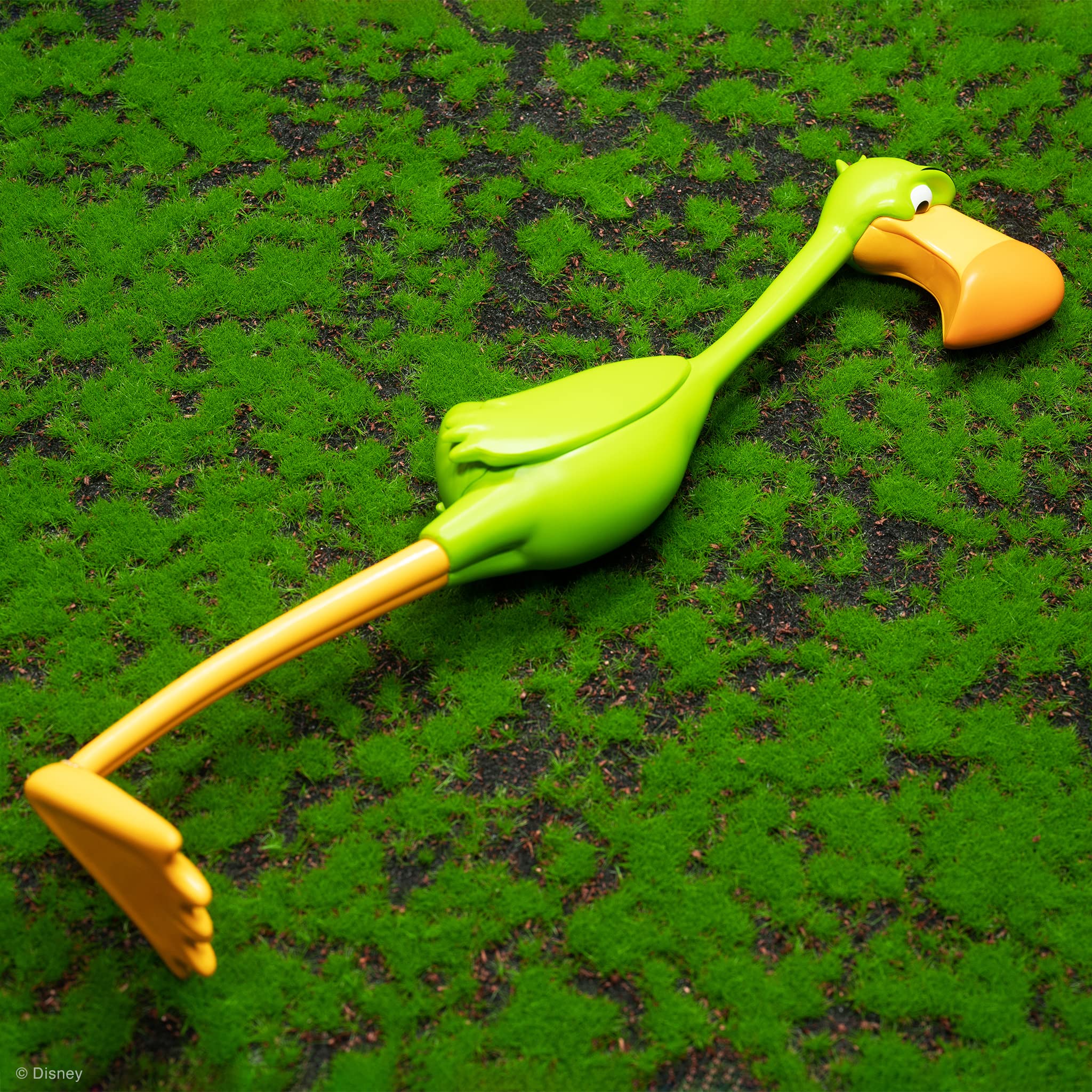 Super7 Supersize Queen of Hearts - 20" Disney Action Figure with Fabric Clothing and Accessory - Image 8